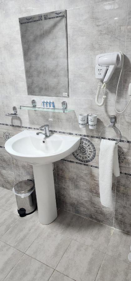 סמרקנד Amirshox Guest House מראה חיצוני תמונה
